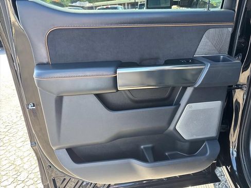 Used 2024 Ford F250 Platinum AWD/4WD image 19