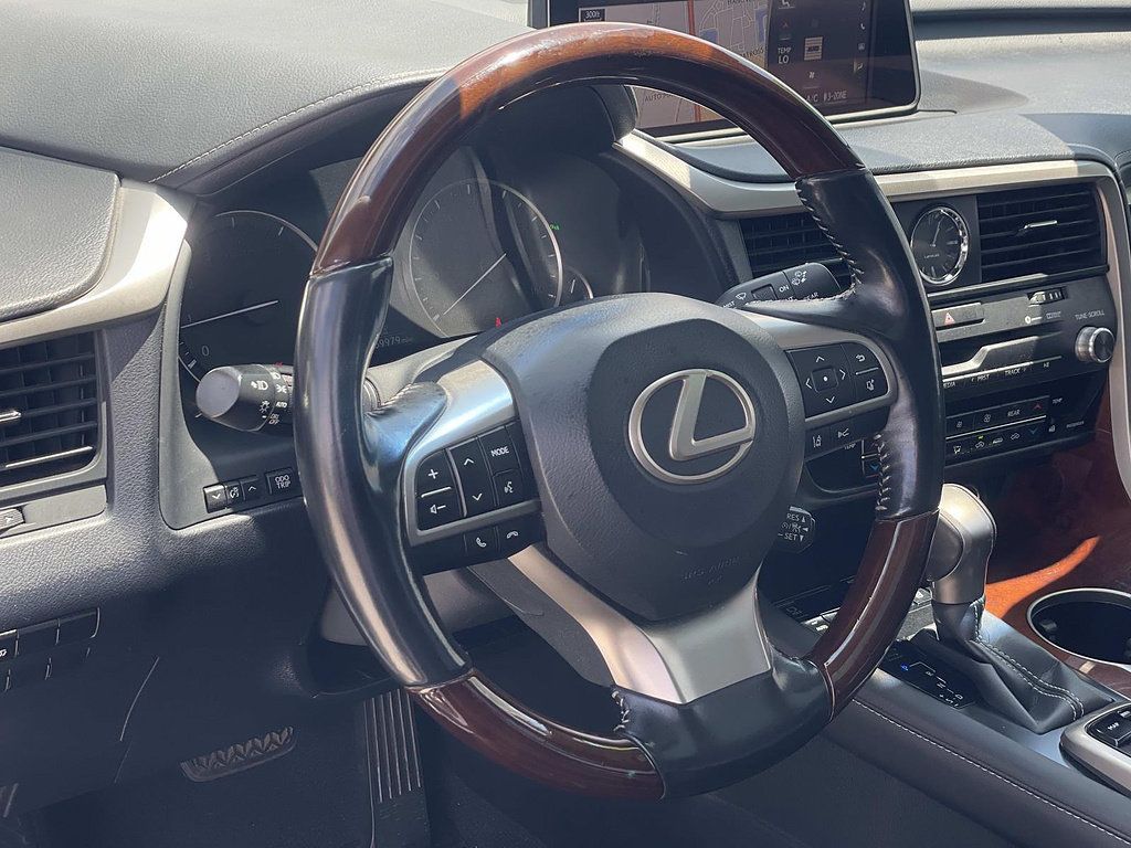 Used 2019 Lexus RX 350L FWD image 4