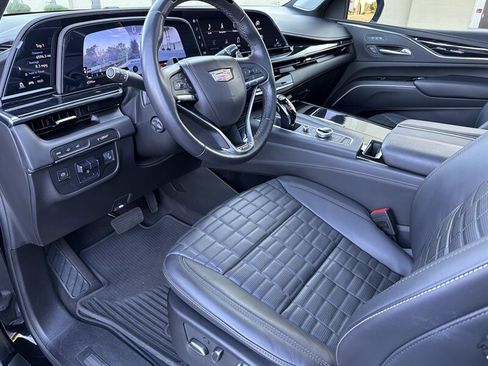 Used 2024 Cadillac Escalade V image 9