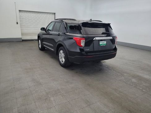 Used 2021 Ford Explorer XLT AWD/4WD image 5