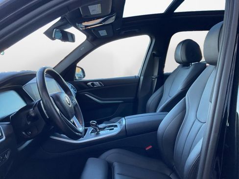 Used 2022 BMW X5 xDrive40i w/ Premium Package image 9