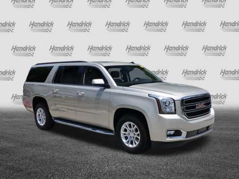 Used 2015 GMC Yukon XL SLT w/ Open Road Package AWD/4WD image 2