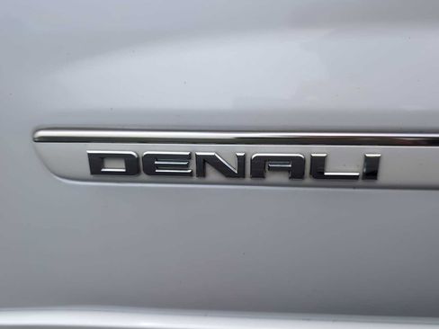 Used 2016 GMC Acadia Denali AWD/4WD image 32