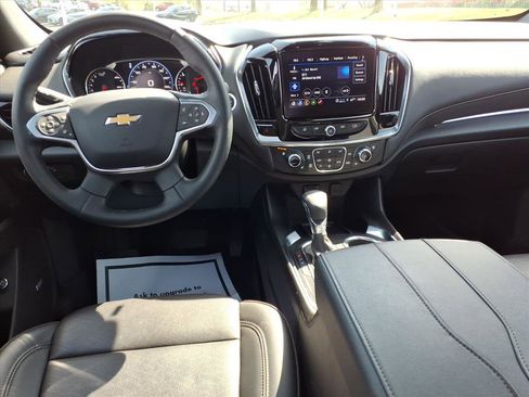 Used 2023 Chevrolet Traverse High Country AWD/4WD image 9