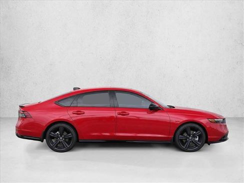 Used 2023 Honda Accord Sport image 8
