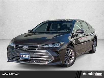 Used 2019 Toyota Avalon XLE w/ Moonroof Package