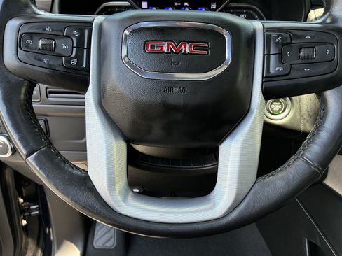 Used 2021 GMC Yukon SLT w/ SLT Premium Package AWD/4WD image 13