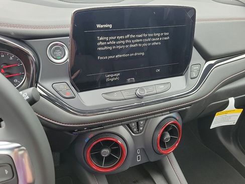 Used 2025 Chevrolet Blazer RS w/ Enhanced Convenience Package image 8