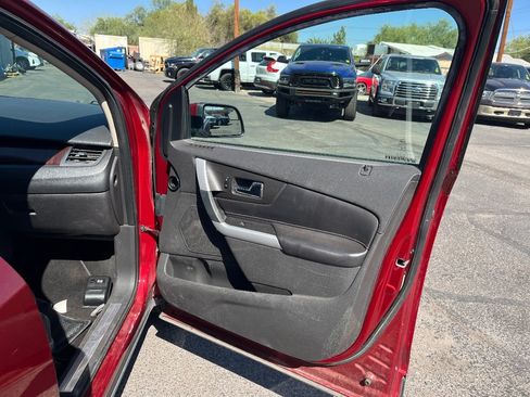 Used 2014 Ford Edge Limited FWD image 18