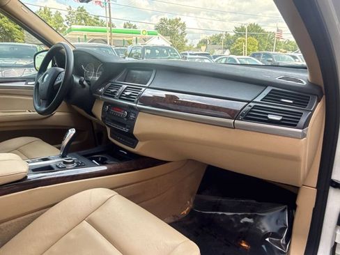 Used 2011 BMW X5 xDrive35d AWD/4WD image 16
