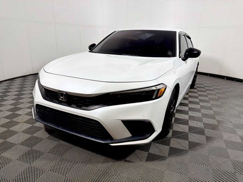 Used 2022 Honda Civic Sport image 3
