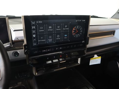 Used 2025 GMC Hummer EV 2X image 5