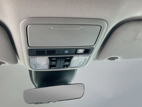 Used 2023 Honda Odyssey Elite image 39