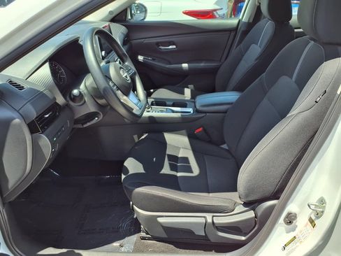 Used 2024 Nissan Sentra SV FWD image 15