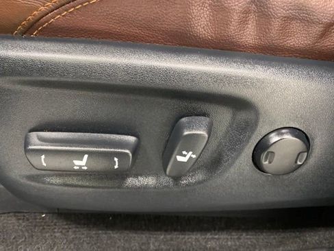 Used 2017 Toyota 4Runner Limited image 17