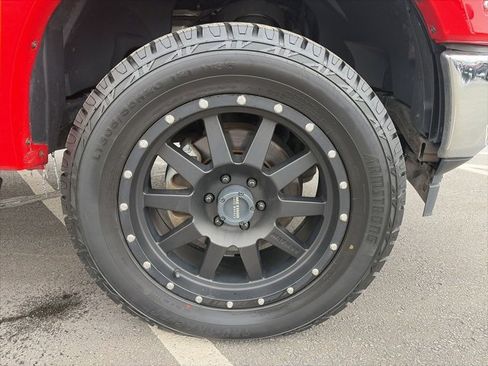 Used 2018 Ford F150 XLT w/ Equipment Group 302A Luxury image 9