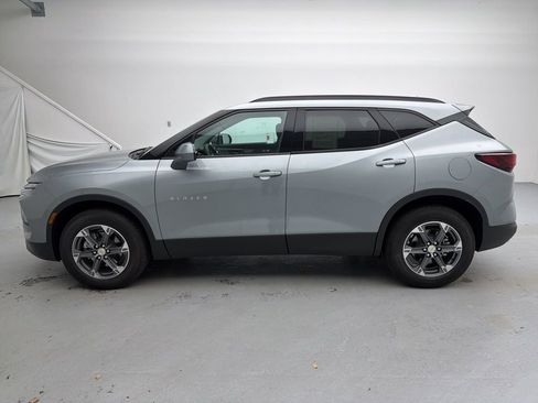 Used 2025 Chevrolet Blazer LT w/ Convenience Package image 7