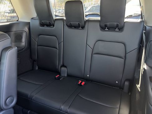 New 2026 Nissan Pathfinder SL image 16