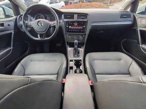 Used 2017 Volkswagen e-Golf SEL Premium image 15
