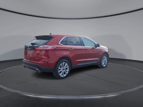 Certified 2024 Ford Edge Titanium image 8