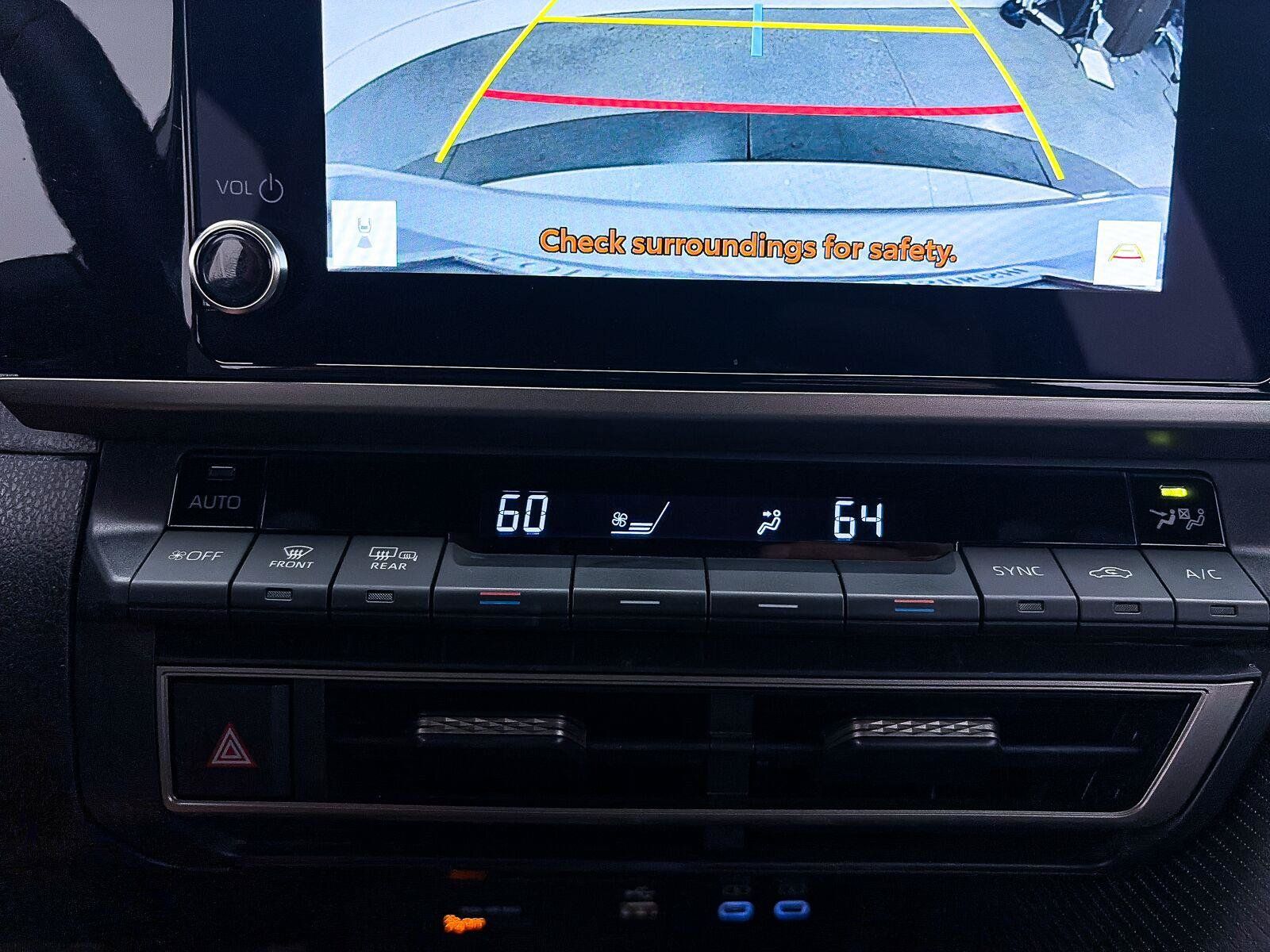 Used 2026 Toyota Camry SE w/ Convenience Package FWD image 23