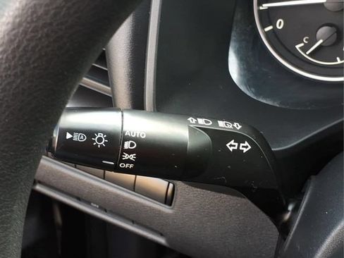 Used 2023 Nissan Rogue SV AWD/4WD image 19