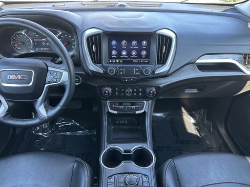 Used 2023 GMC Terrain SLT image 16