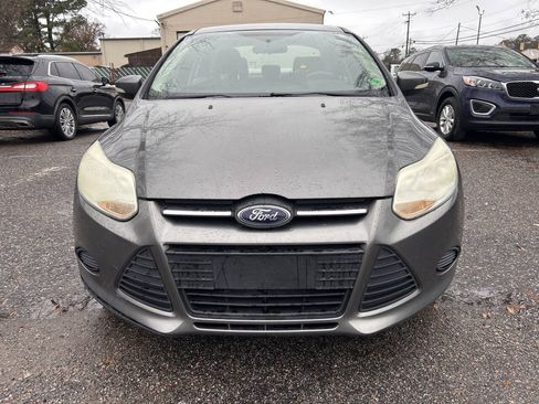 Used 2013 Ford Focus SE FWD image 2