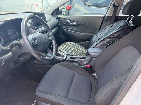 Used 2022 Hyundai Kona SEL w/ Convenience Package FWD image 8