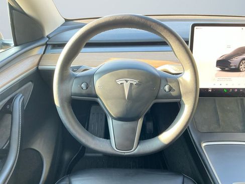 Used 2024 Tesla Model Y Long Range image 13