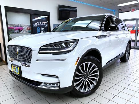 Used 2020 Lincoln Aviator Reserve w/ Elements Package Plus image 1