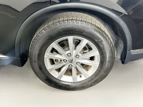 Used 2024 Dodge Durango SXT image 11