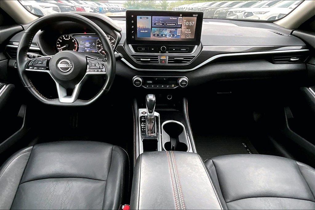 Used 2025 Nissan Altima 2.5 SR w/ SR Premium Package FWD image 18