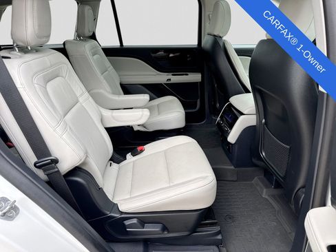 Used 2025 Lincoln Aviator Reserve w/ Jet Appearance Package AWD/4WD image 25