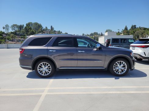 Used 2014 Dodge Durango Citadel w/ Technology Group RWD image 3