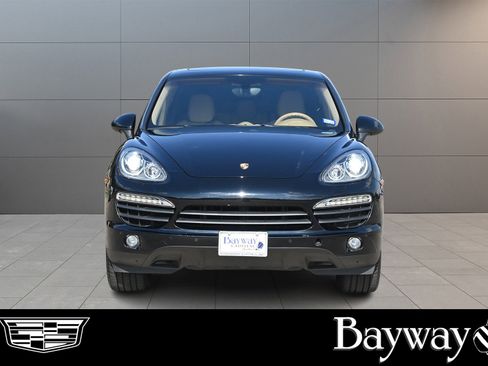 Used 2013 Porsche Cayenne S image 2