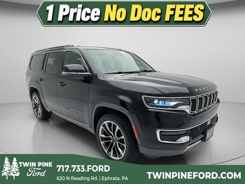 Used 2022 Jeep Wagoneer Series III w/ Premium Group I AWD/4WD image 1