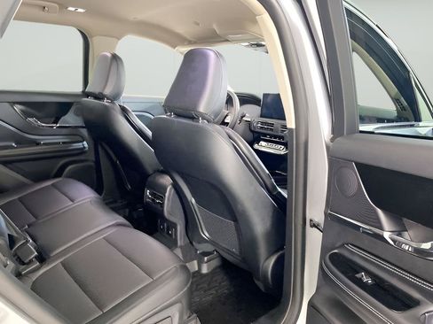 Used 2023 Lincoln Corsair AWD w/ Equipment Group 101A image 35