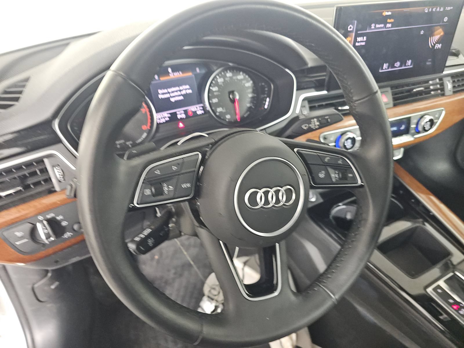 Used 2023 Audi A4 2.0T Premium w/ Convenience Package AWD/4WD image 7