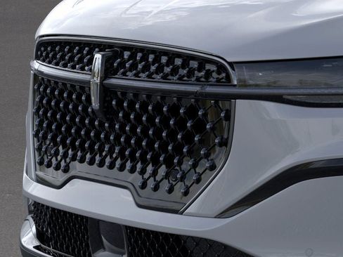 New 2026 Lincoln Nautilus Premier w/ Jet Appearance Package image 17