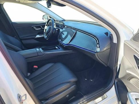 Used 2025 Mercedes-Benz E 350 4MATIC Sedan image 20