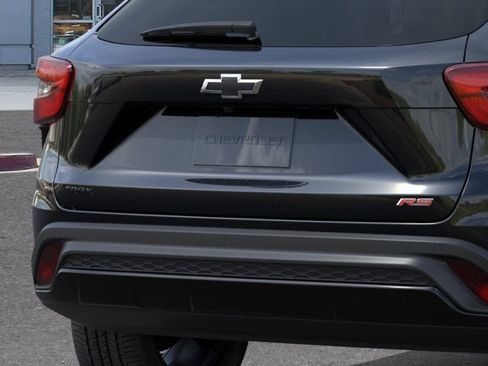 New 2026 Chevrolet Trax RS w/ Driver Confidence Package FWD image 15