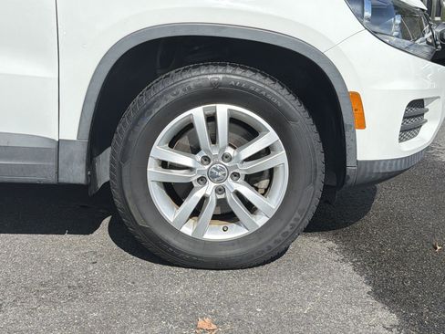 Used 2017 Volkswagen Tiguan S AWD/4WD image 13