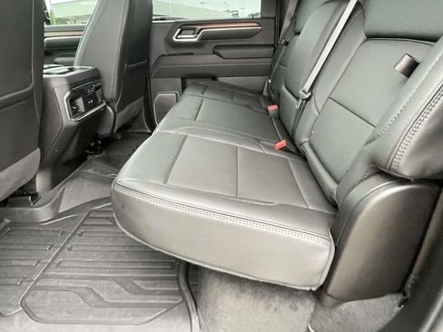 Used 2025 GMC Sierra 2500 Denali w/ Denali Reserve Package AWD/4WD image 12