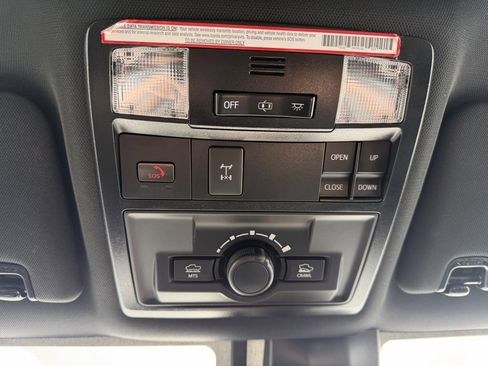 Certified 2022 Toyota Tacoma TRD Off-Road w/ TRD Premium Off Road Package image 19