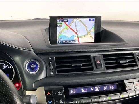 Used 2016 Lexus CT 200h image 6