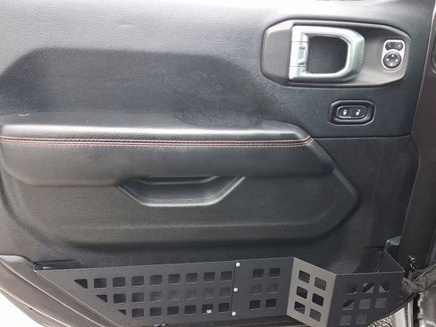 Used 2018 Jeep Wrangler Unlimited Rubicon w/ Dual Top Group image 15