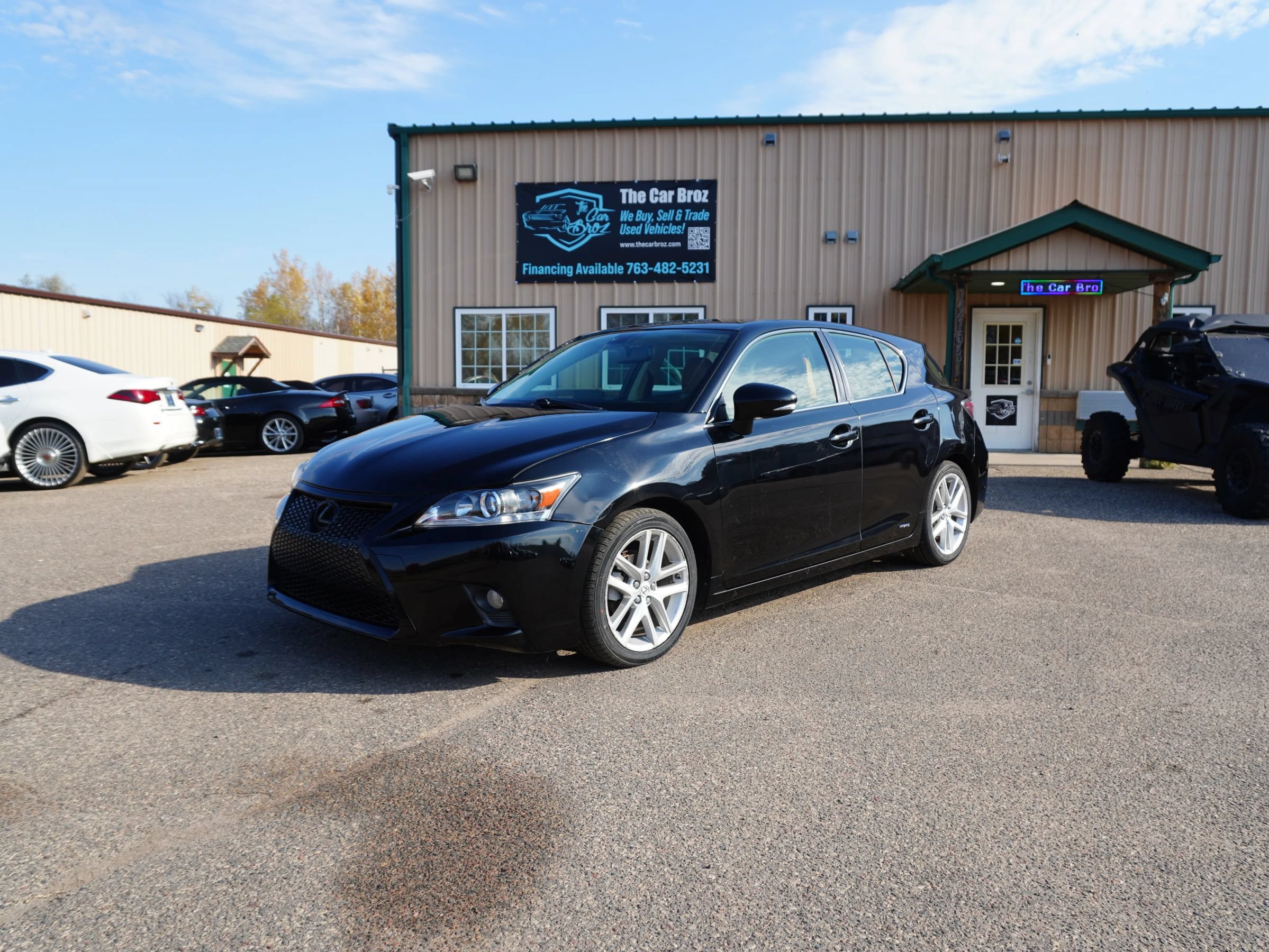 Used 2015 Lexus CT 200h w/ Navigation Package FWD image 1