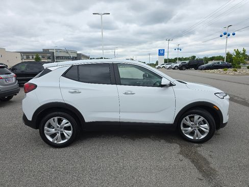 Used 2024 Buick Encore GX Preferred FWD image 7