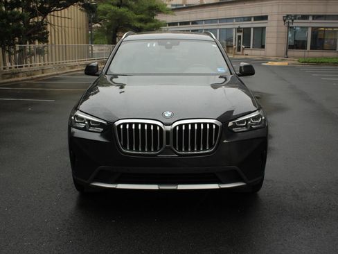Used 2023 BMW X3 xDrive30i AWD/4WD image 3